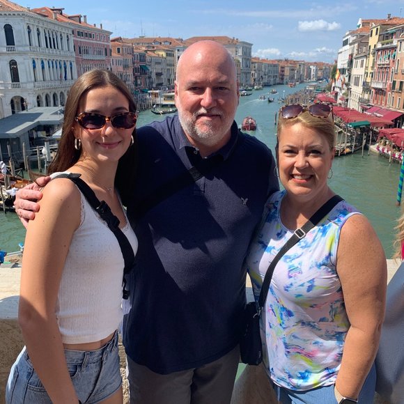 Meet Your Posher - Picture 6 of 7